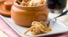 Рецепт - Жюльен из курицы с эстрагоном и грибами